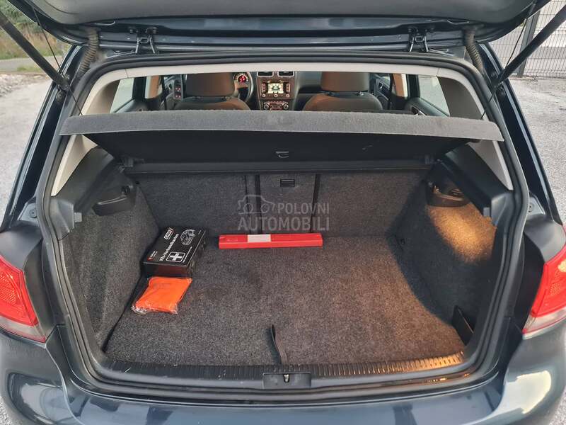 Volkswagen Golf 6 1.6TDI N E M A C K A