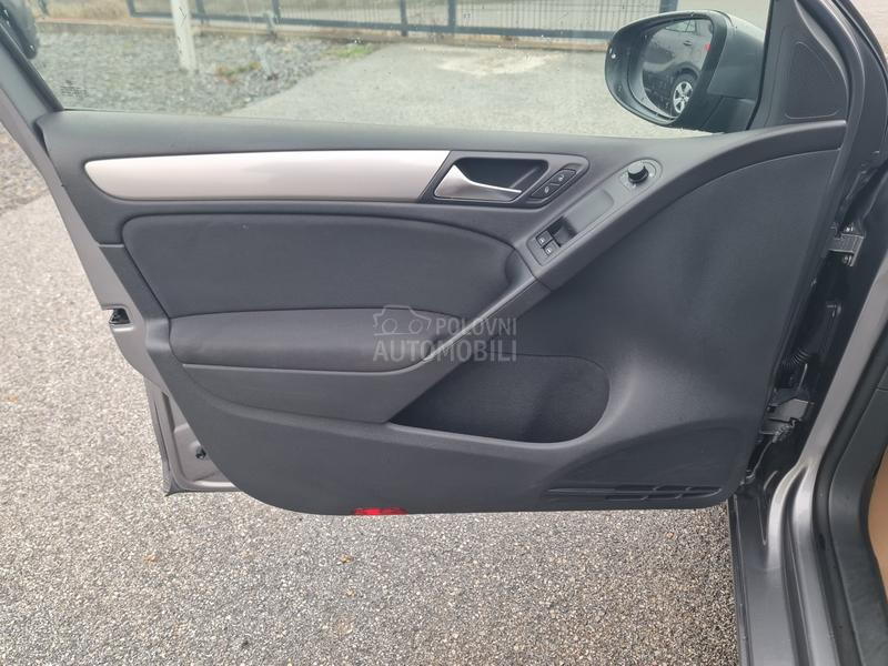 Volkswagen Golf 6 1.6TDI N E M A C K A