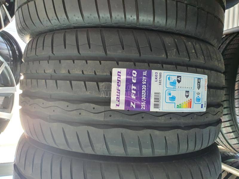 Laufenn 255/30 R20 Letnja