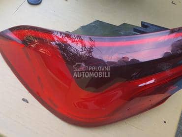 stop svetlo za BMW X2