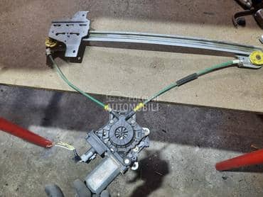 podizac prozora bocnih vrata za Peugeot 807 od 2000. do 2010. god.