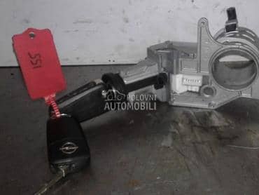 Kontakt brava za Opel Zafira od 2011. do 2019. god.