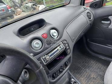 Komande, prekidači i tasteri za Citroen C3 od 2002. do 2008. god.