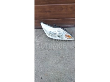 Desni far za Ford Focus od 2008. do 2011. god.