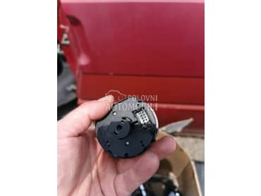 Prekidač svetla za Škoda Fabia, Forman, Karoq ... od 2003. do 2018. god.