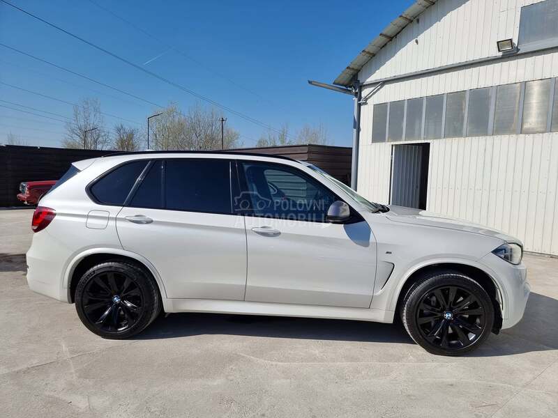 BMW X5 M50D