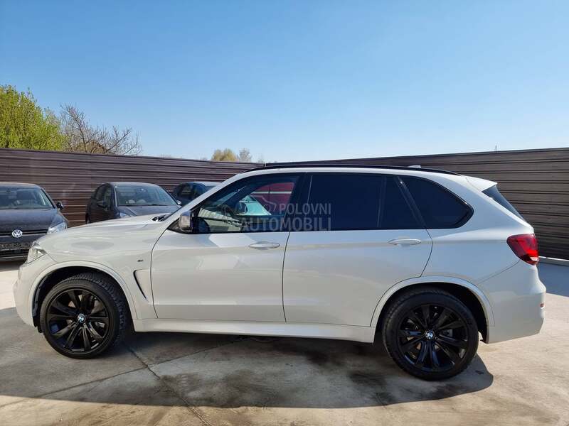 BMW X5 M50D