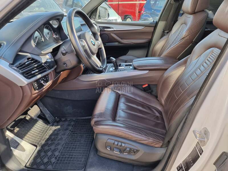 BMW X5 M50D