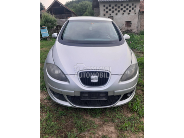 Seat Altea -  kompletan auto u delovima
