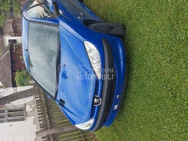 Peugeot 206 -  kompletan auto u delovima