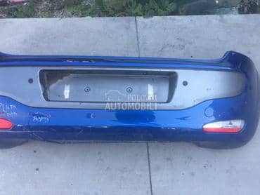 Zadnji branik plavi za Fiat Grande Punto od 2010. do 2015. god.