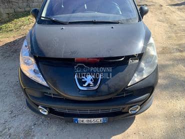 levi / desni far za Peugeot 207 od 2006. do 2012. god.