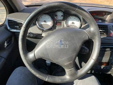 tabla sa airbagom za Peugeot 207 od 2006. do 2012. god.