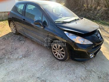 poklopac rezervoara za Peugeot 207 od 2006. do 2012. god.