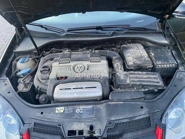 poluosovina leva ,desna za Volkswagen Golf 5