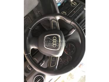 volan komplet sa komandama za Audi A3 od 2008. do 2012. god.