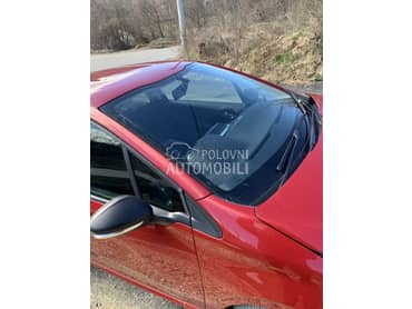 Šoferšajbna za Peugeot 208 od 2012. do 2016. god.