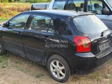 Toyota Corolla 2.0 d4 2003. god. -  kompletan auto u delovima