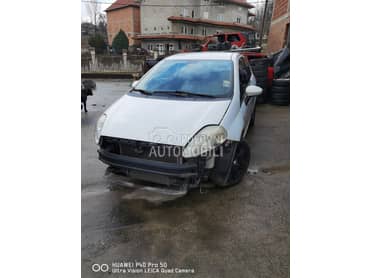 Fiat Grande Punto -  kompletan auto u delovima