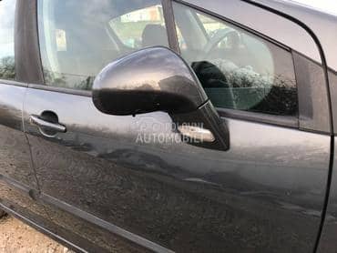 Desni retrovizor za Peugeot 308 od 2008. do 2014. god.