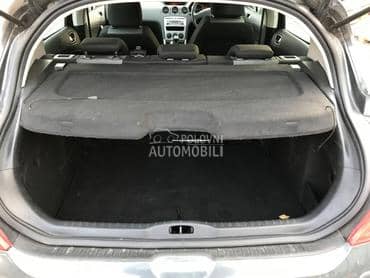 Polica gepeka za Peugeot 308 od 2008. do 2014. god.
