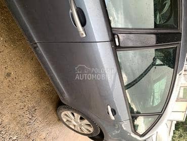 zadnja leva vrata za Citroen C4 od 2004. do 2010. god.