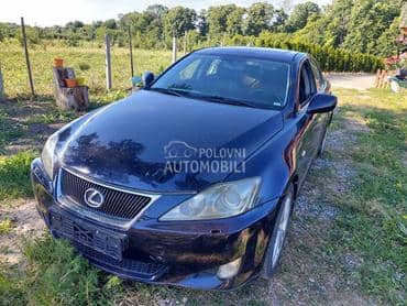 Branik prednji za Lexus IS