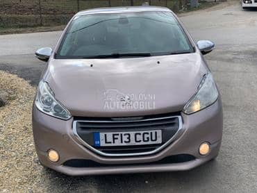 prednji branik za Peugeot 208 od 2012. do 2016. god.