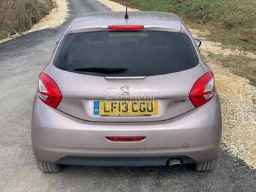 zadnji branik za Peugeot 208 od 2012. do 2016. god.