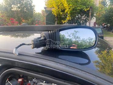 Desni retrovizor Elektricni za Fiat Punto od 2004. do 2012. god.
