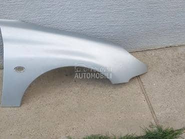 DESNO KRILO za Peugeot 206