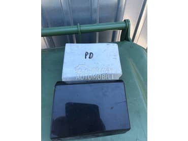 Donja lajsna na prednjem krilu za Audi Q5 od 2008. do 2016. god.