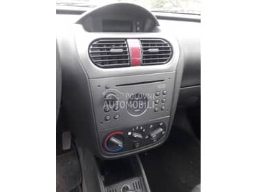 Cd radio za Opel Corsa C, Meriva