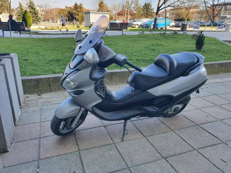 Piaggio x9 evolution