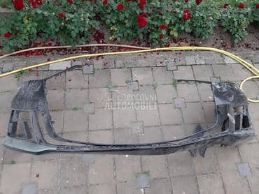 Prednji branik za Audi A8
