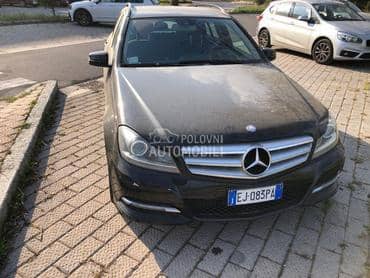 Mercedes Benz C 200 -  kompletan auto u delovima