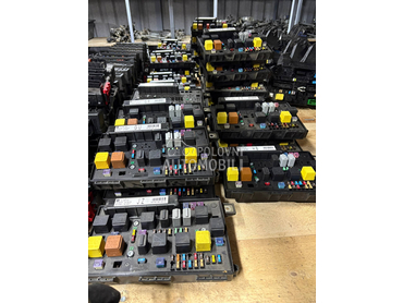 Tabla sa osiguracima UEC modul za Opel Astra H, Zafira