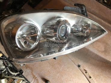 Desni far za Opel Corsa C od 2000. do 2006. god.