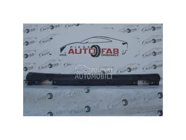 Prag sajtna W156 za Mercedes Benz GLA Klasa od 2013. do 2019. god.