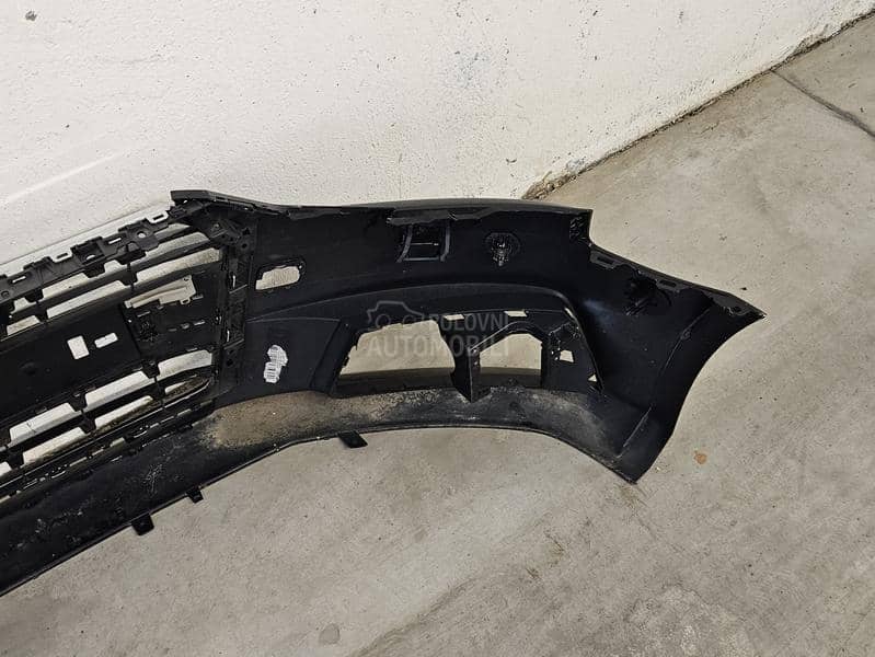 Prednji Branik Maska