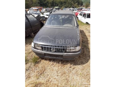 delovi za Opel Astra F