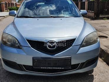 Mazda 3 -  kompletan auto u delovima