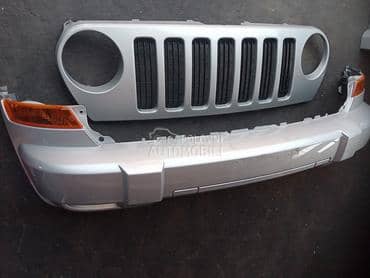 Branik prednji za Jeep Cherokee za 2006. god.