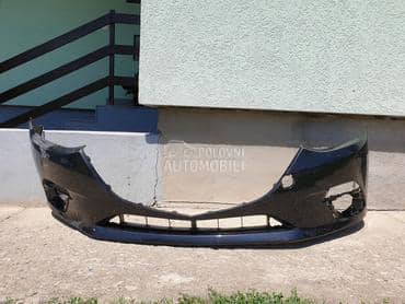 branik 2014 za Mazda 3