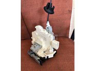 Zadnja desna brava u vratima za Audi A6, A6 Allroad, A7 od 2011. do 2018. god.