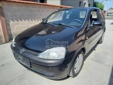 Opel Corsa C 1.0b 2002. god. -  kompletan auto u delovima