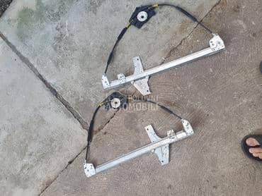 podizaci stakla 307 za Peugeot 307 od 1997. do 2007. god.