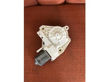 Motoric podizaca stakala za Audi A6, A6 Allroad, A7 od 2010. do 2018. god.