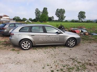 Alfa Romeo 159 -  kompletan auto u delovima