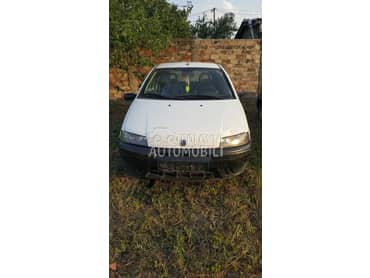 Fiat Punto -  kompletan auto u delovima